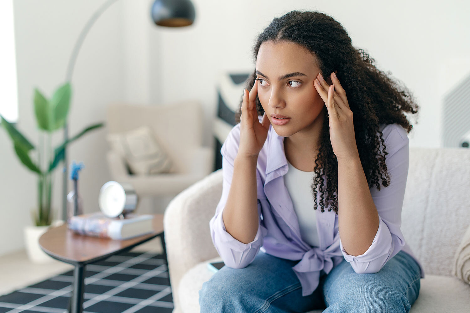 Migraine: Symptoms, Causes, Triggers, and Treatment Options